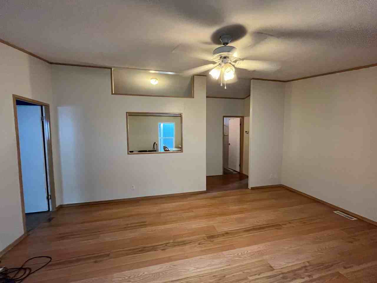 1643 W Sherrie Dr - Photo 3 of 17