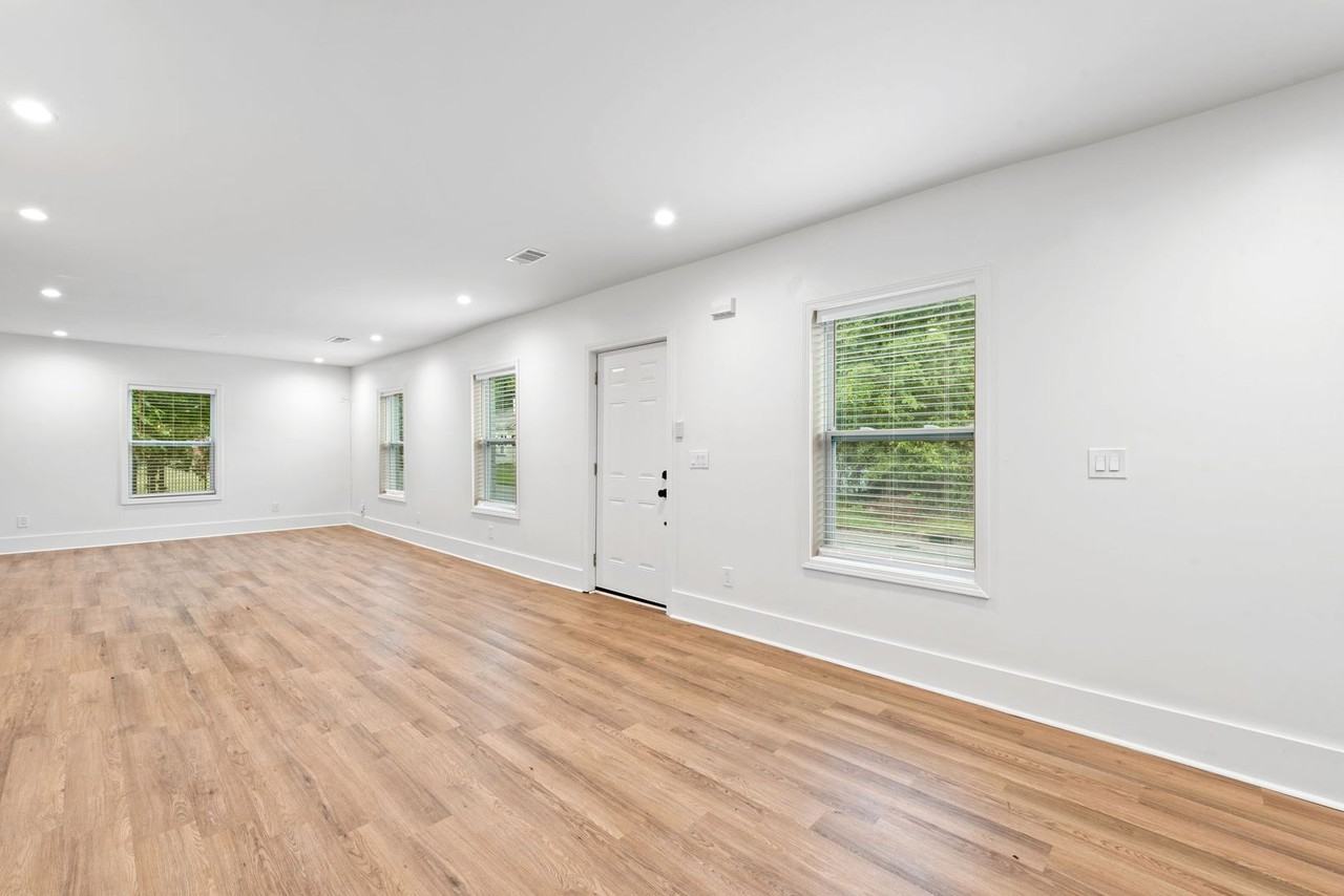 636 Francis Pl Nw - Photo 6 of 29