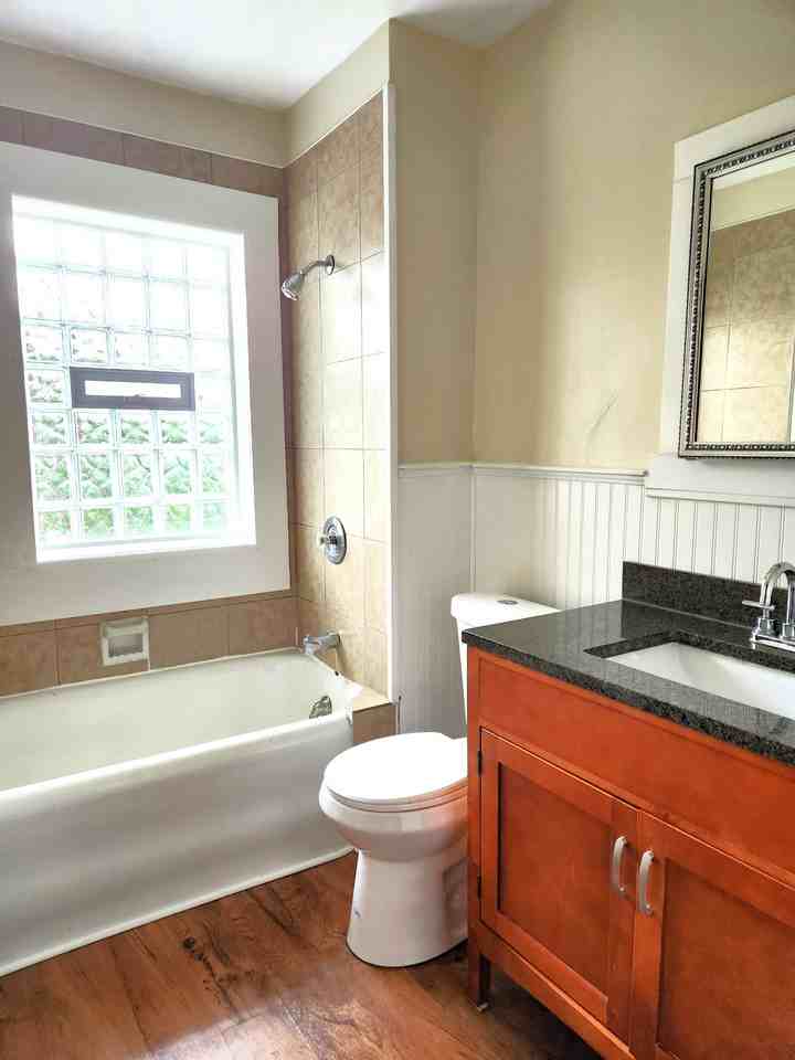 178 Ridgewood Rd #3 - Photo 5 of 9