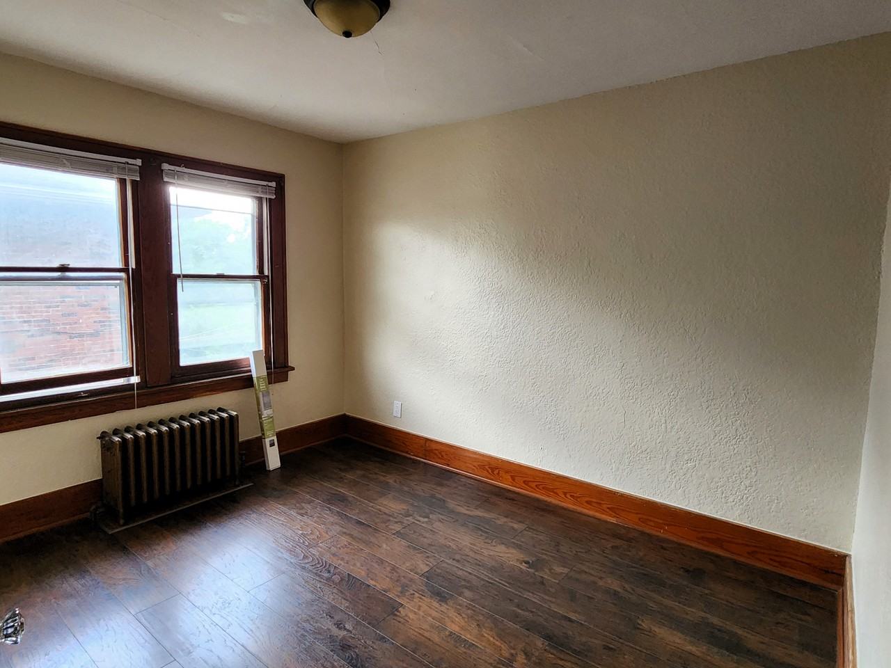 178 Ridgewood Rd #3 - Photo 7 of 9