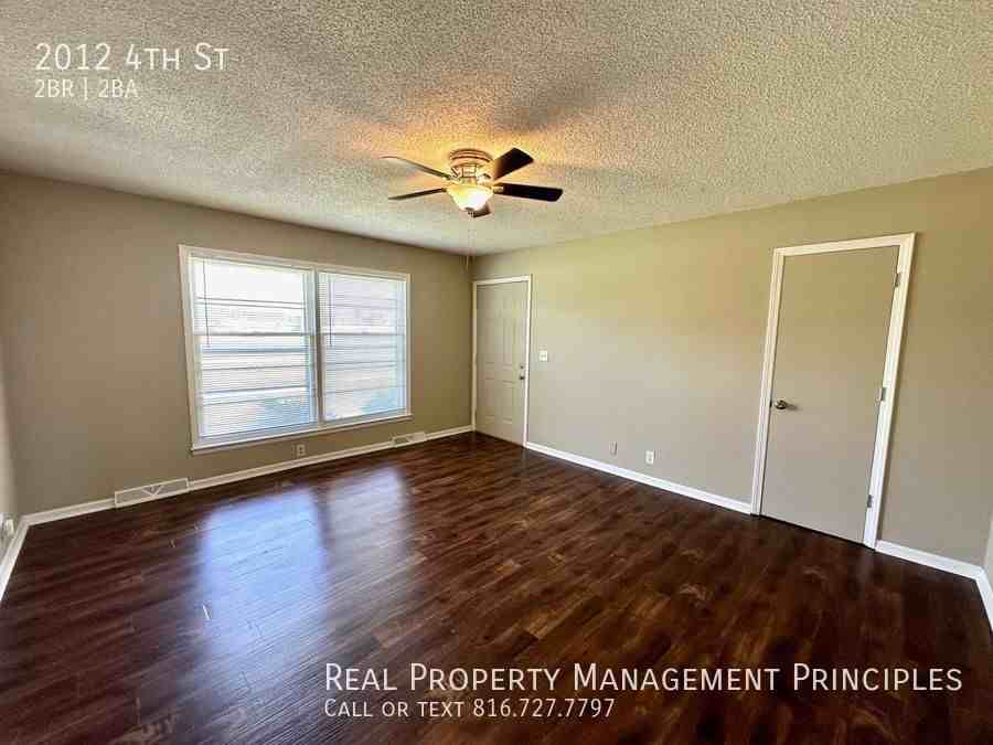 2012 4th St - Photo 2 of 18