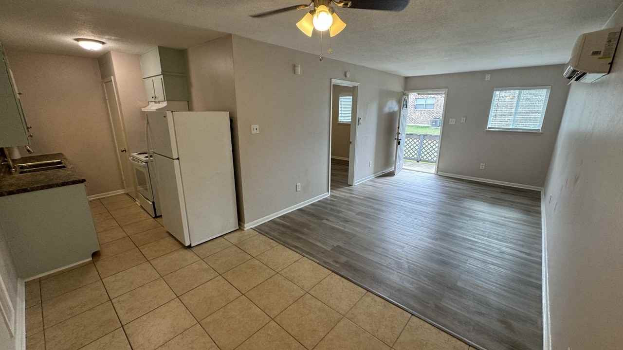 605 Sunset Ln #C - Photo 3 of 16