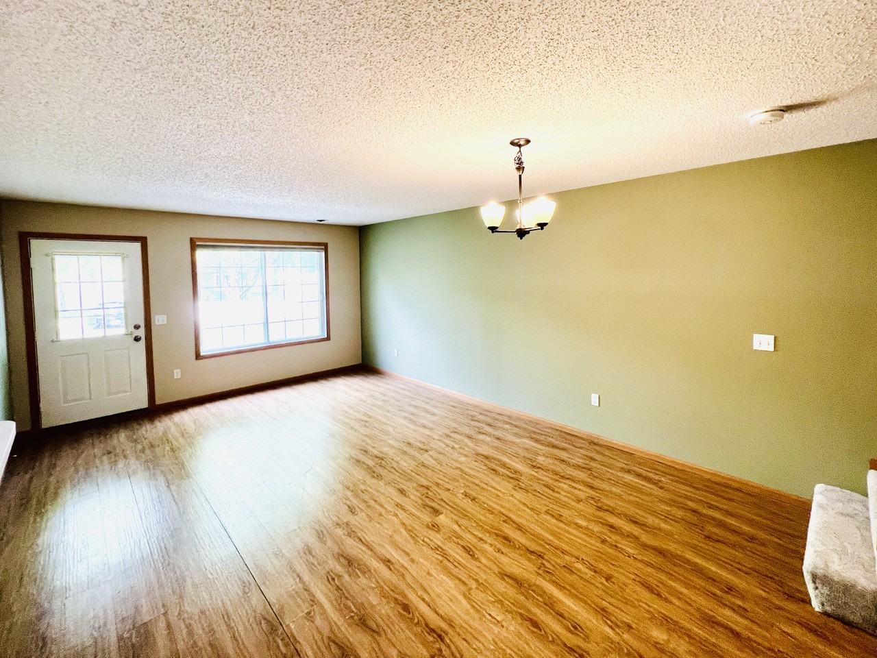 588 Mariner Way #NA - Photo 2 of 13