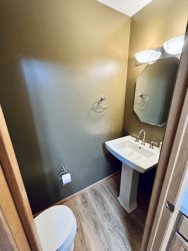 588 Mariner Way #NA - Photo 6 of 13