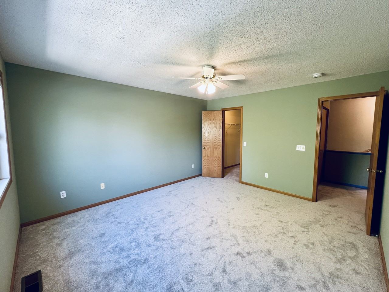 588 Mariner Way #NA - Photo 7 of 13