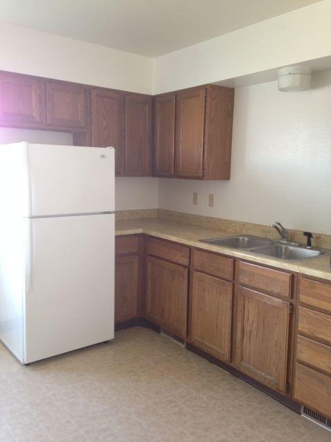 1408 S Taylor Ave - Photo 3 of 5