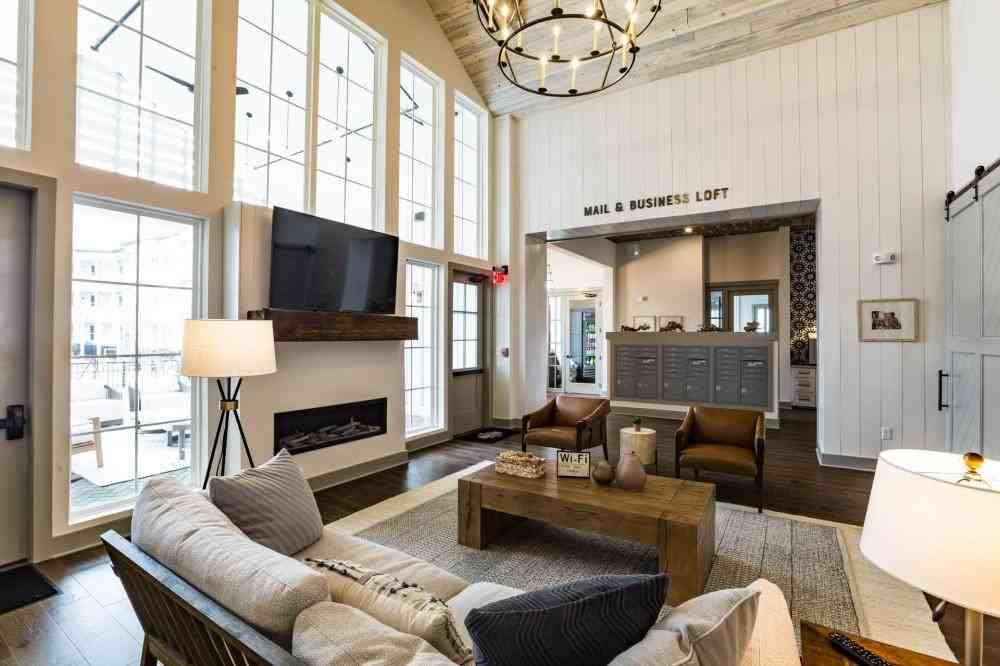 3302 East Pecan Street - Photo 5 of 10