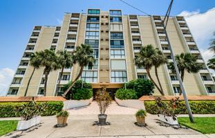 featured image of 800 S Gulfview Blvd #505