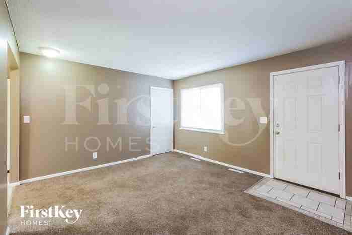 7616 E 51st Ter - Photo 3 of 16