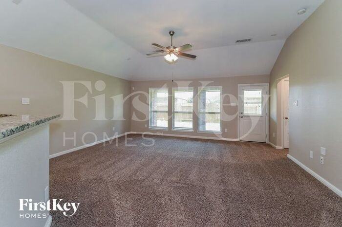 4818 La Piedra Ln - Photo 3 of 15