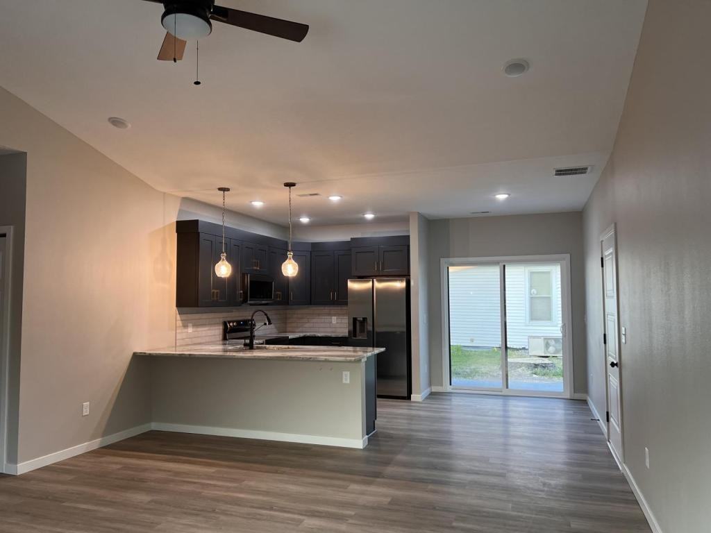 1281 37th Ave - Photo 4 of 25