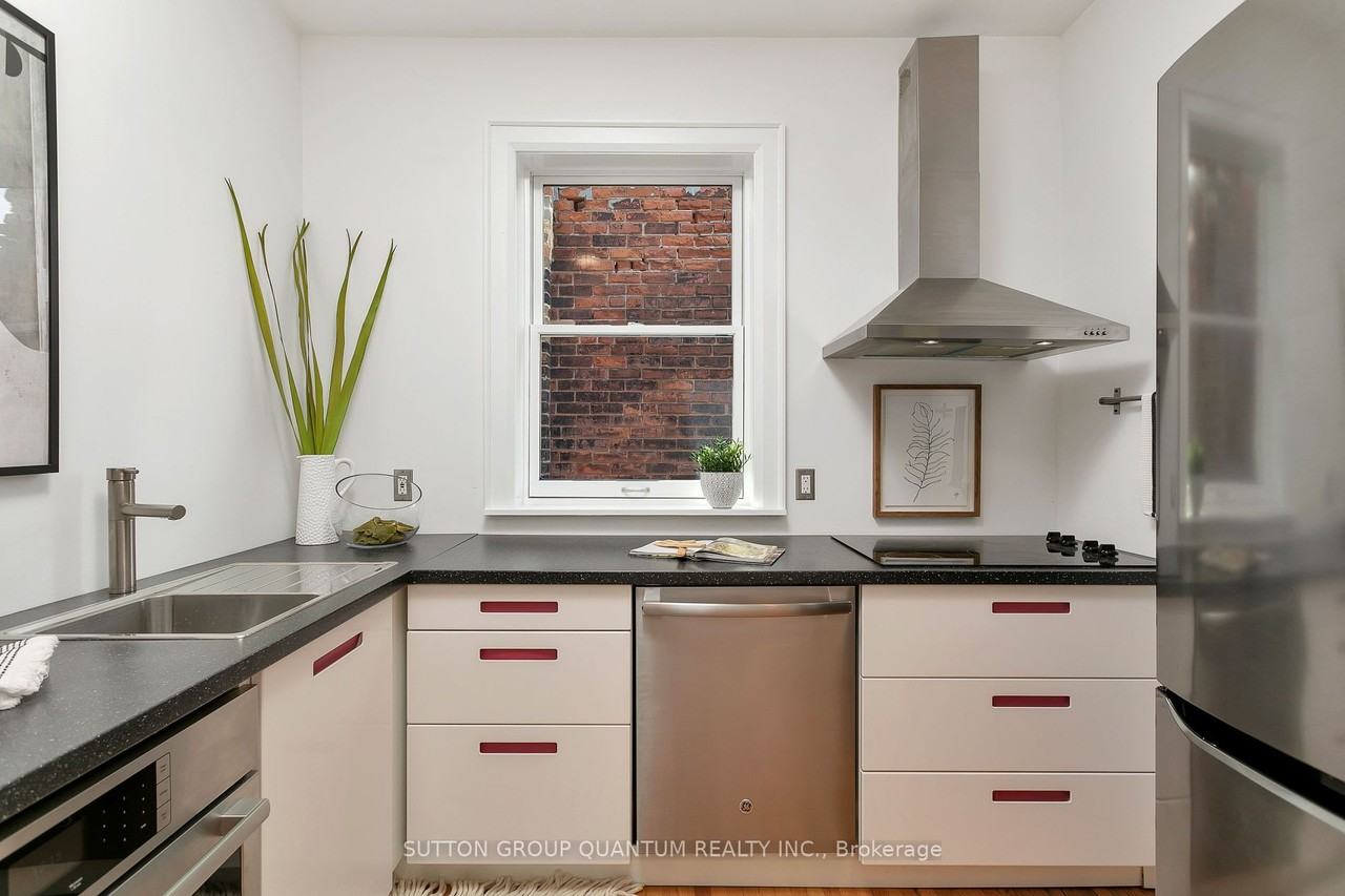 110 Crawford Street - Photo 3 of 19