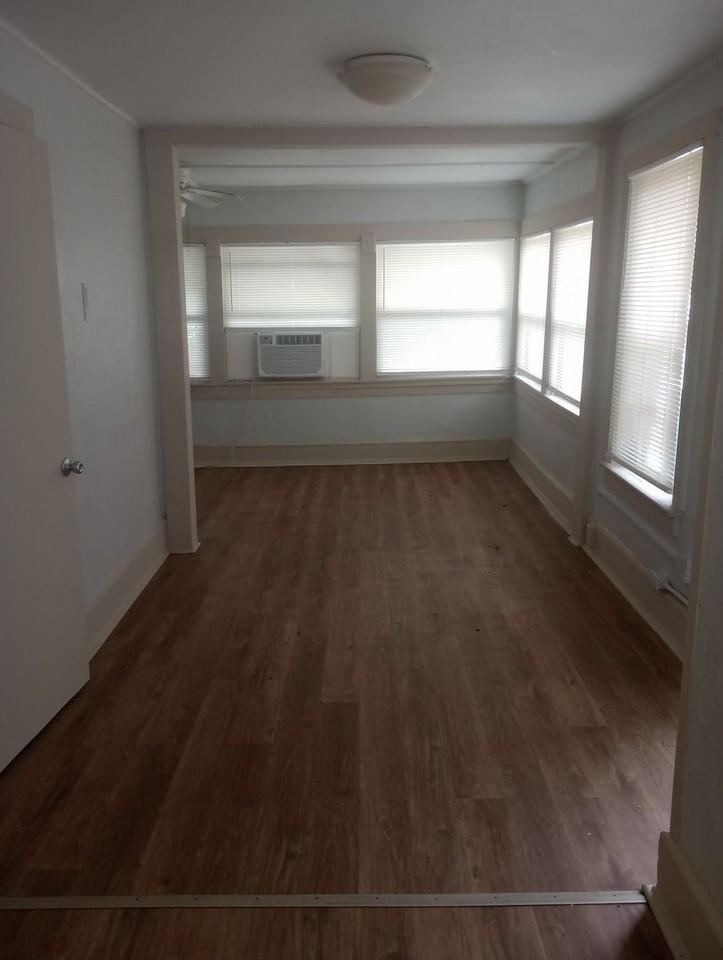 223 223 B2 North Hollywood Ave - Photo 4 of 9