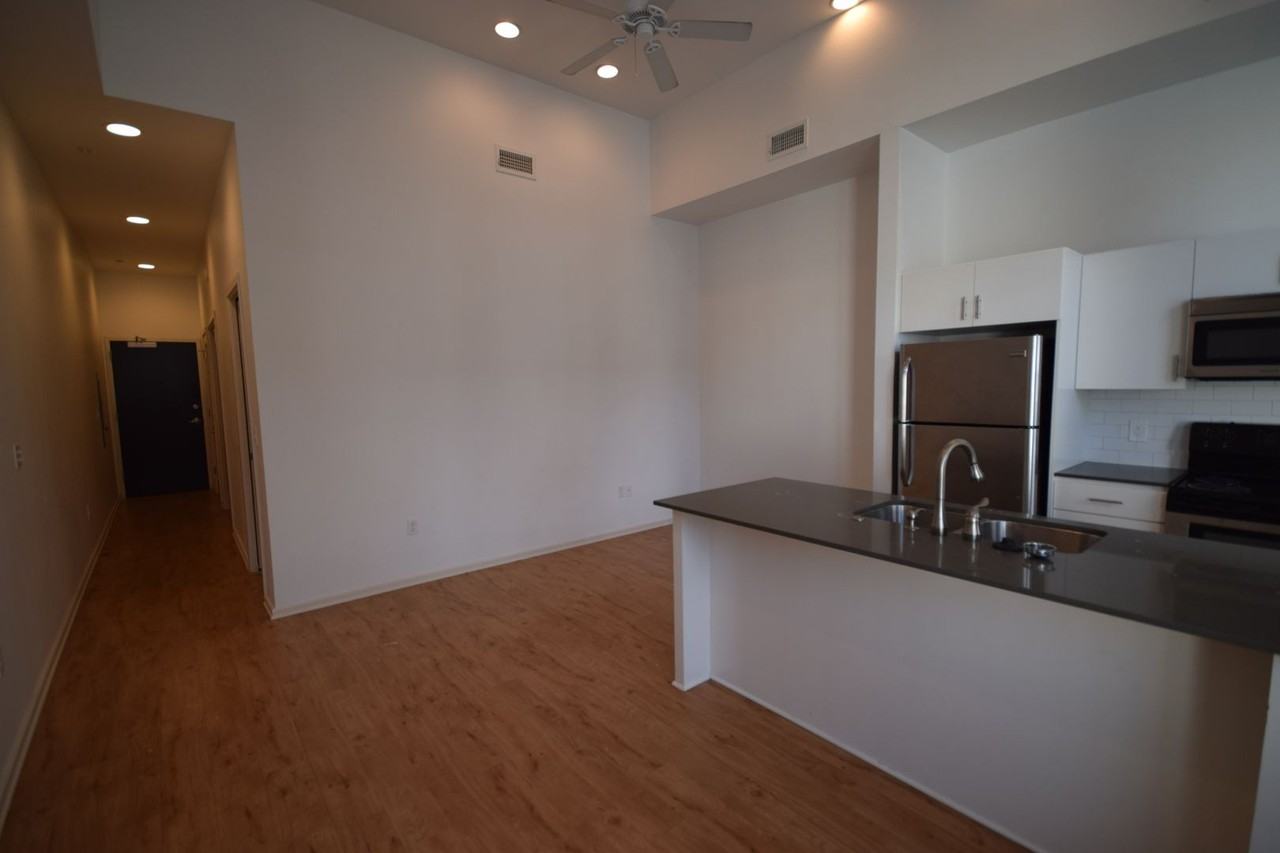 Mann Lofts - Photo 4 of 14