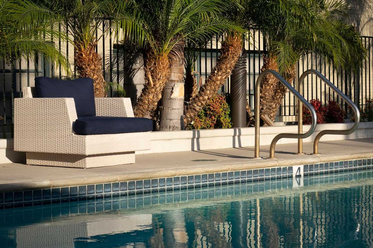 robert.carey@compass.com - Photo 7 of 19