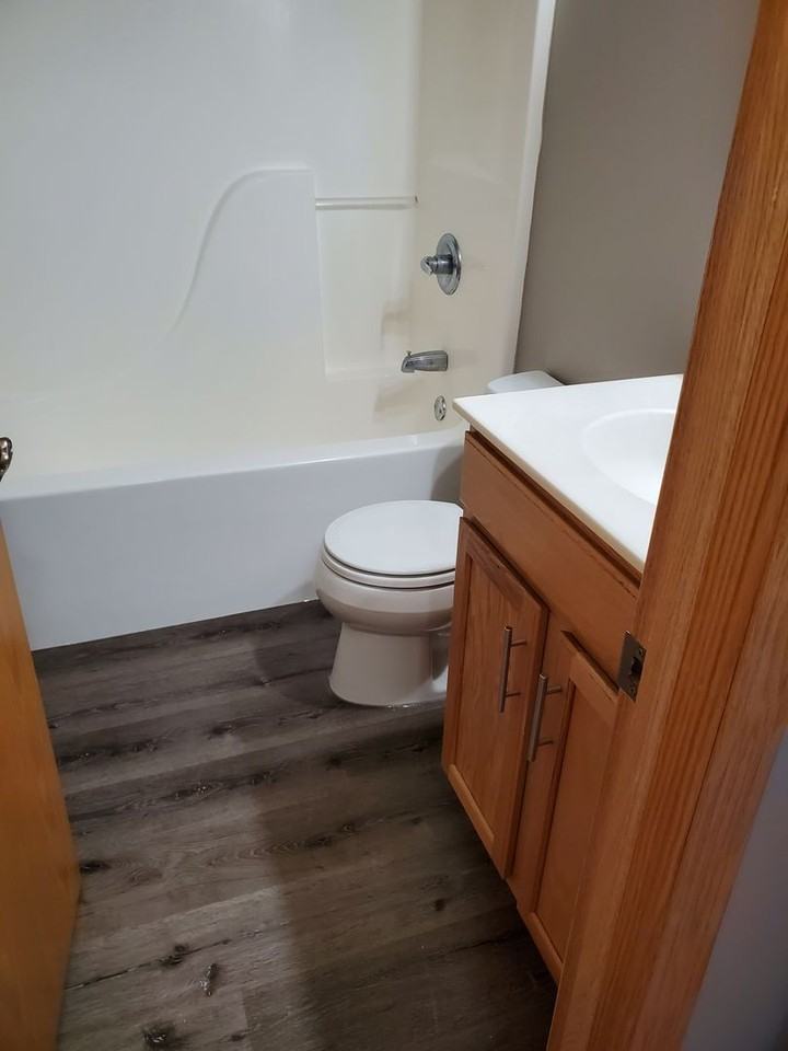 Portage Townhomes - Photo 7 of 10