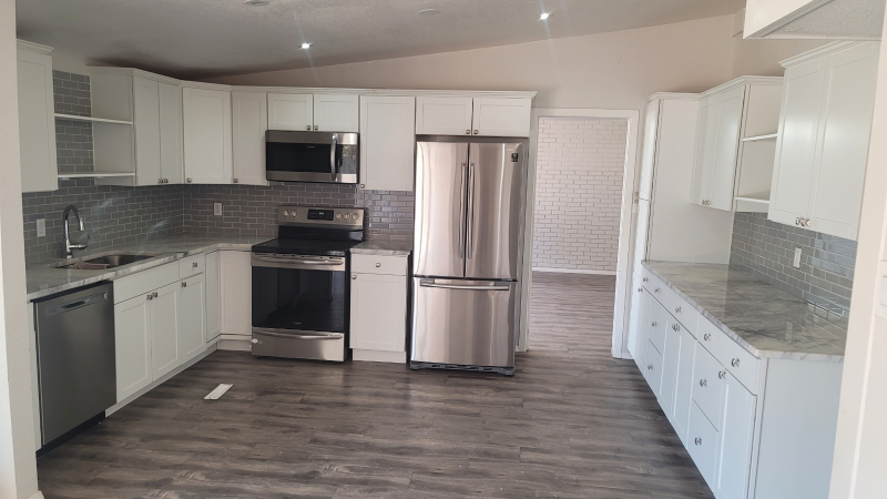 4216 N Stanton St - Photo 3 of 22