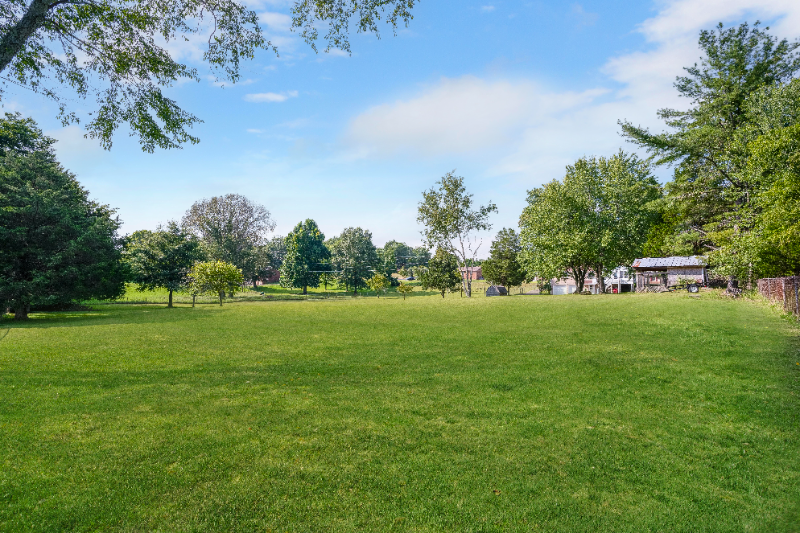 634 Pollard Rd - Photo 4 of 20