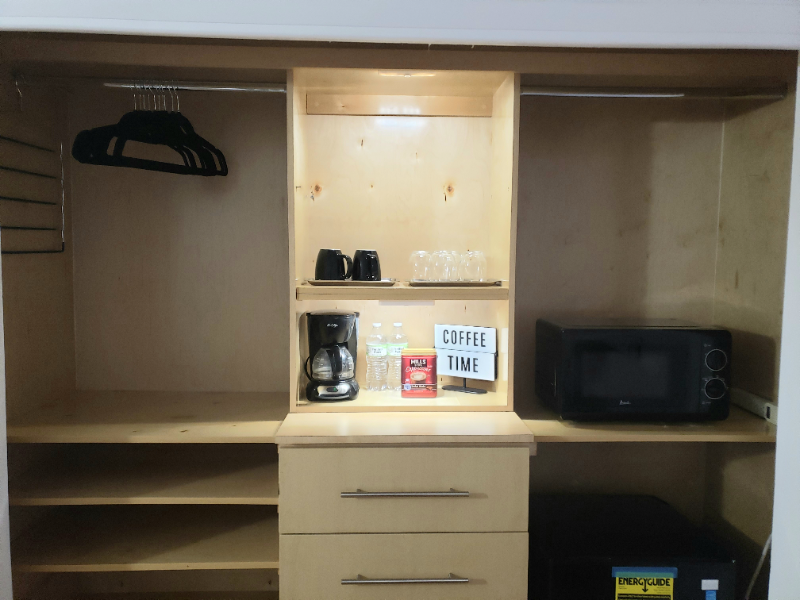 19001 Ne 14th Ave #1 - Photo 3 of 7