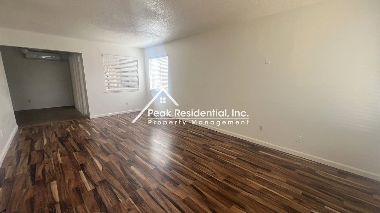 10063 Nebula Way - Photo 3 of 17