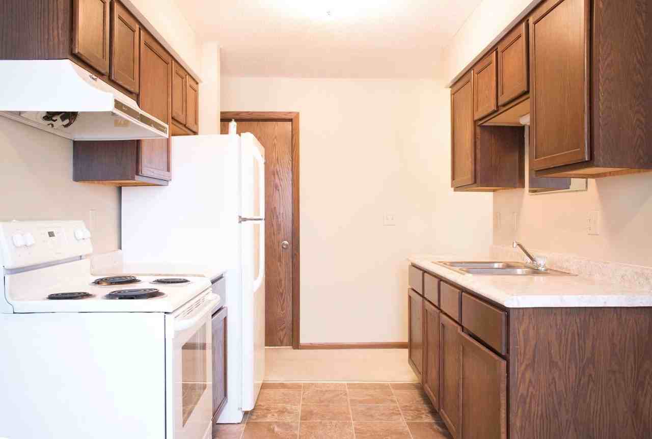 Fairhill Apartments - Photo 4 of 23