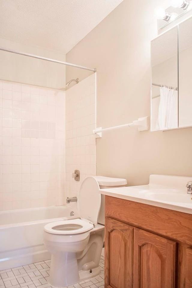 Fairhill Apartments - Photo 7 of 23