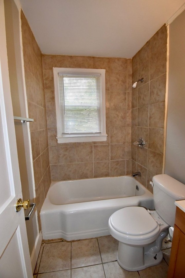 1825 Gatewood Ave - Photo 5 of 12