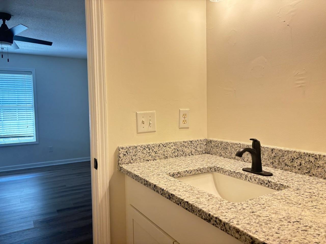 235 Clyde Cole Rd - Photo 5 of 8