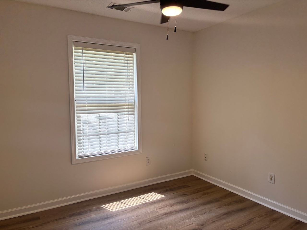 235 Clyde Cole Rd - Photo 6 of 8