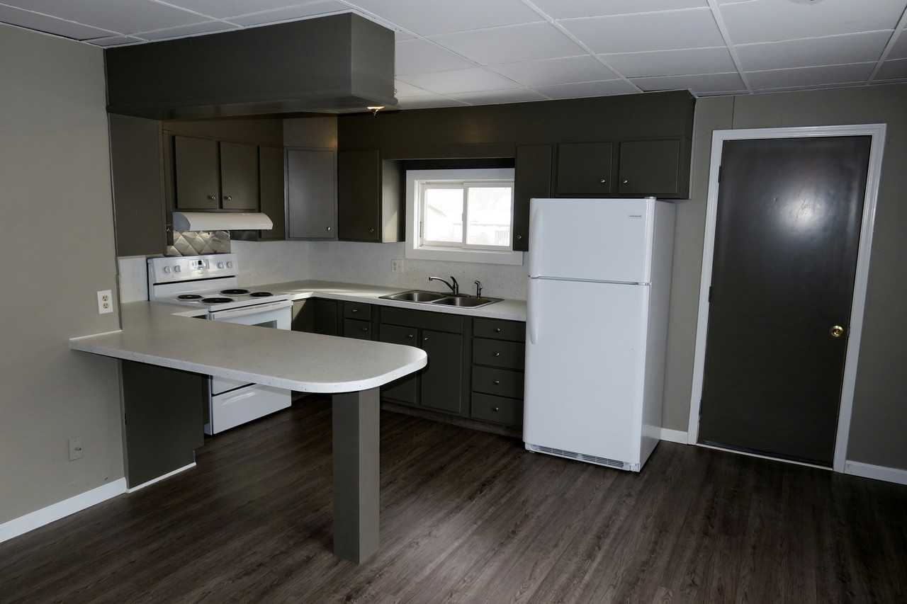 121 N 21st St - Photo 2 of 15