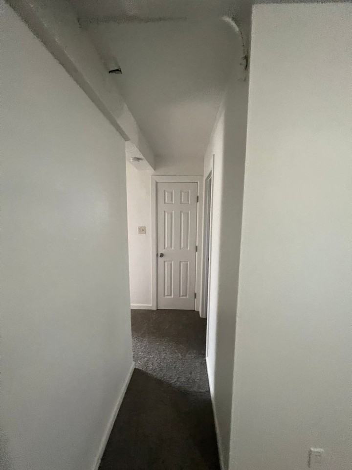 4064 S Broadway - Photo 5 of 12