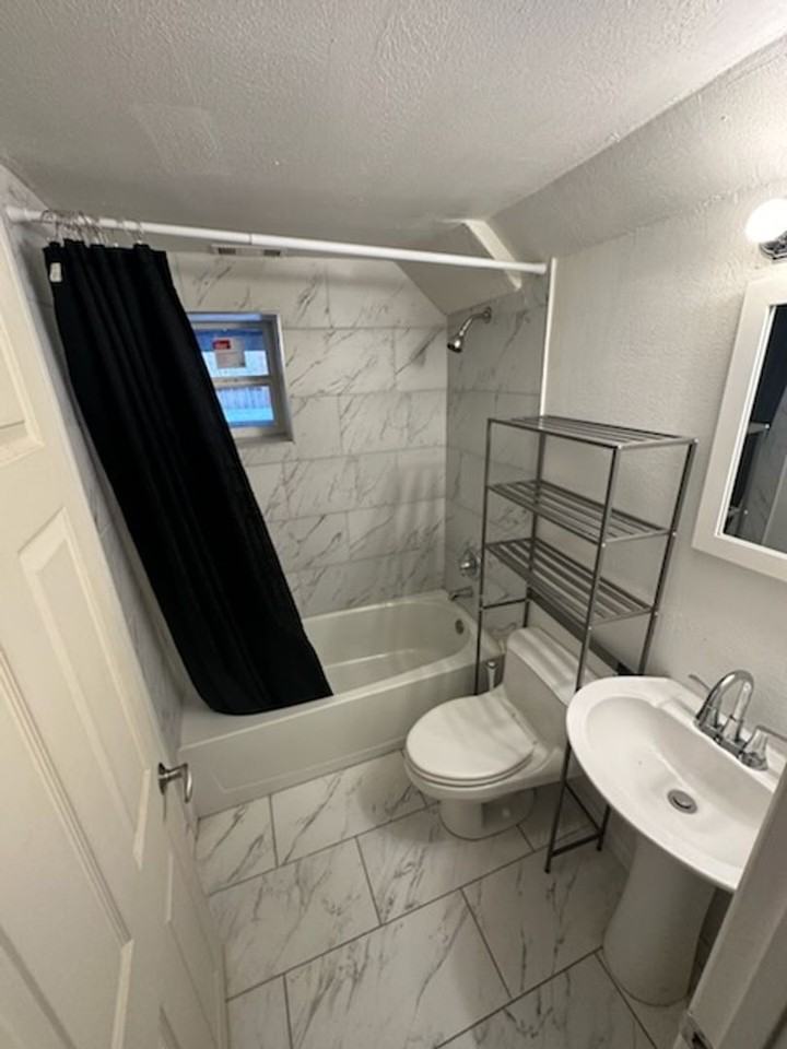 4064 S Broadway - Photo 7 of 12