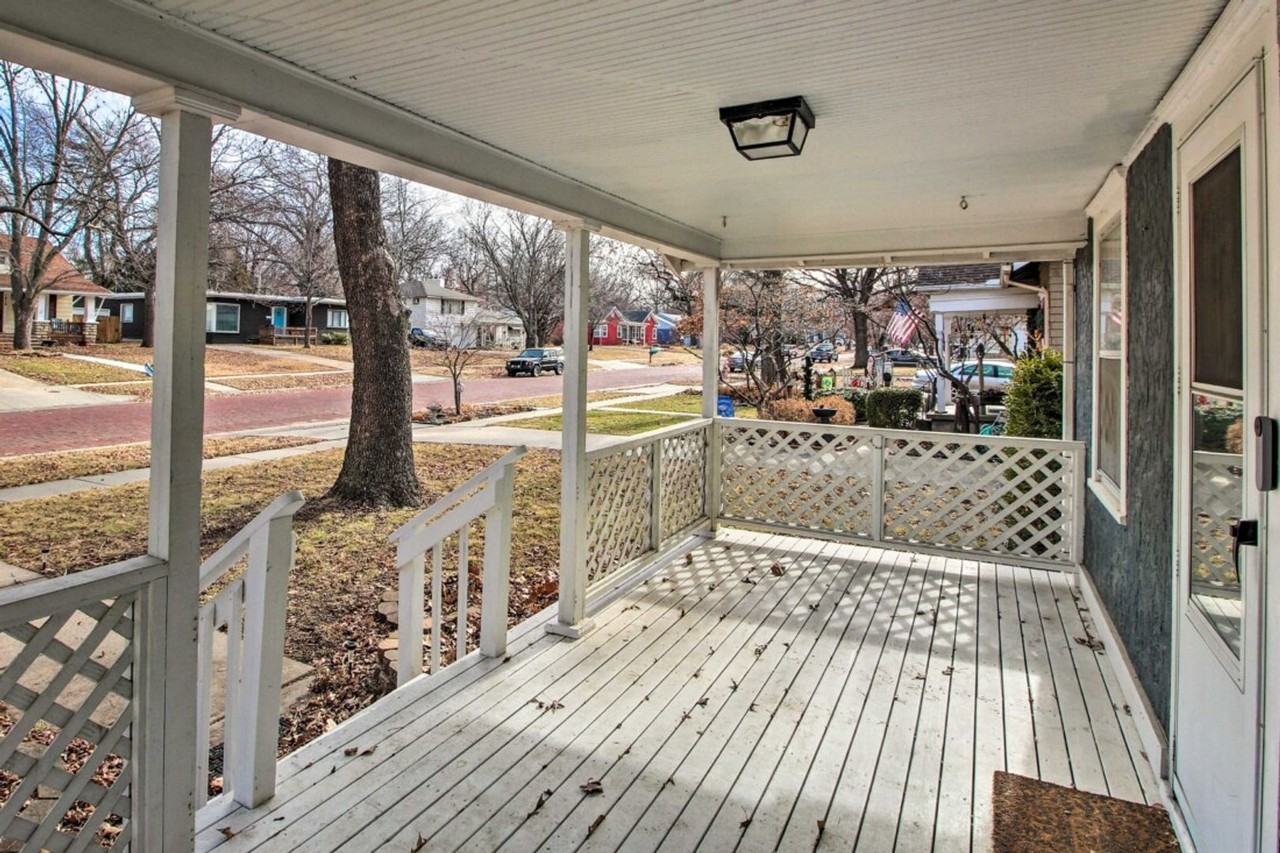 1417 Washington St - Photo 5 of 25