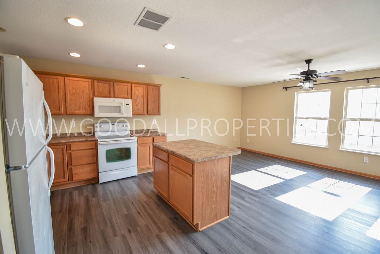 3138 Sw Arlan Ln - Photo 3 of 17