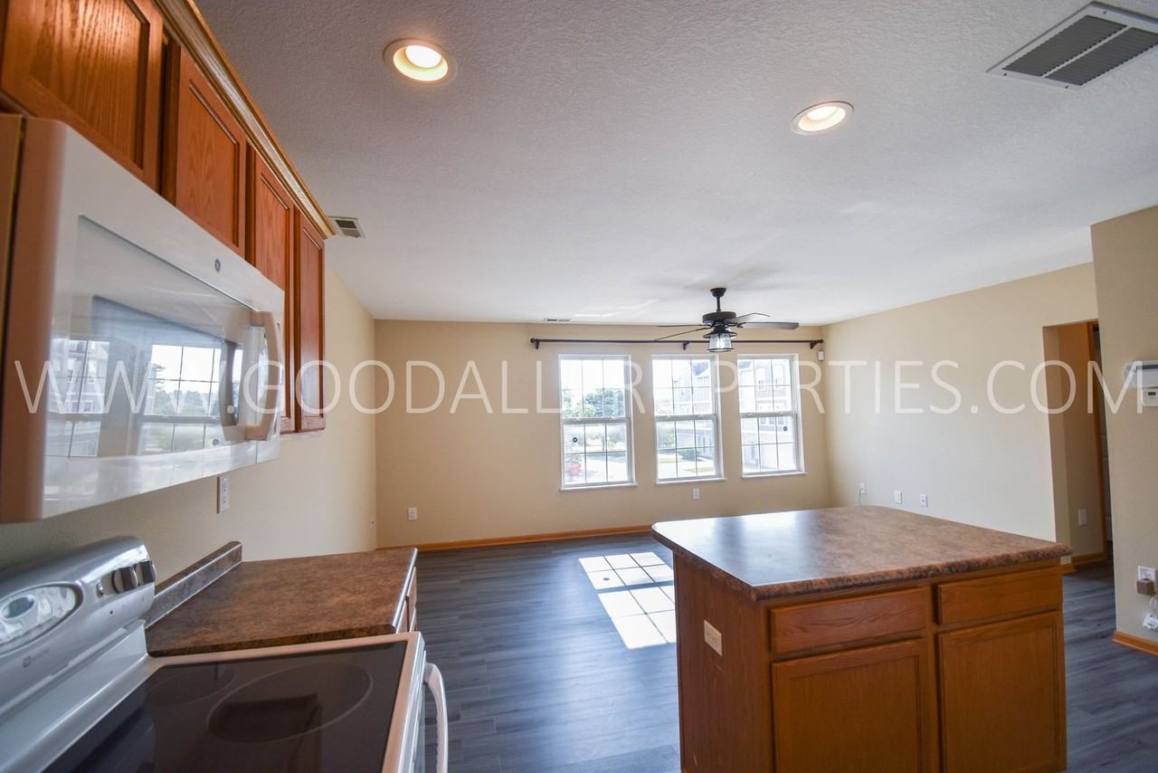 3138 Sw Arlan Ln - Photo 4 of 17