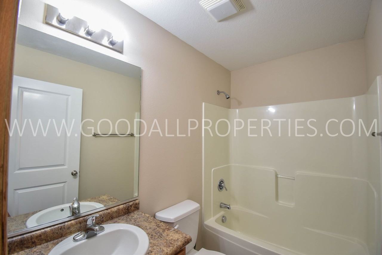 3138 Sw Arlan Ln - Photo 5 of 17