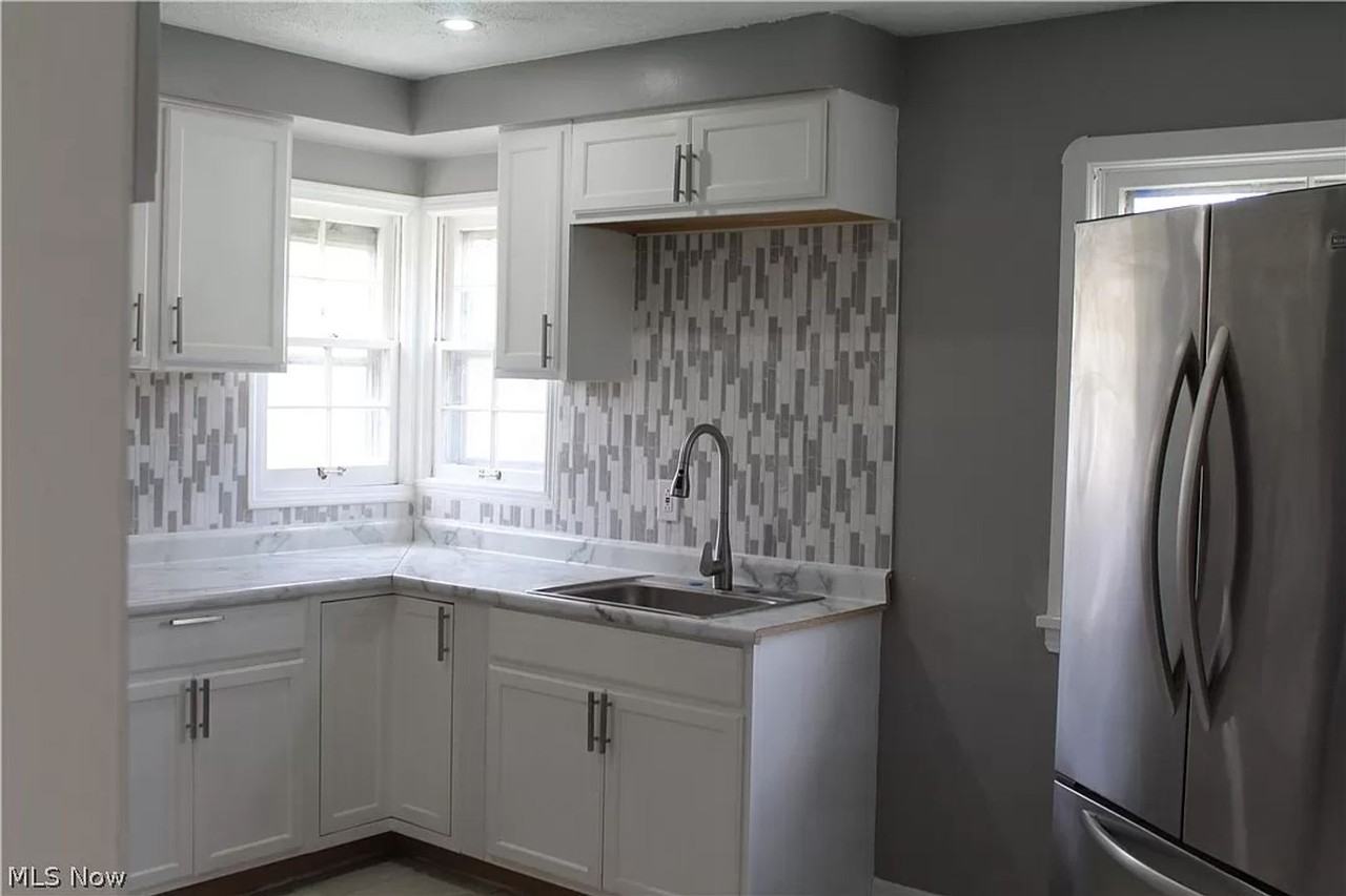 14209 Saybrook Ave - Photo 6 of 13