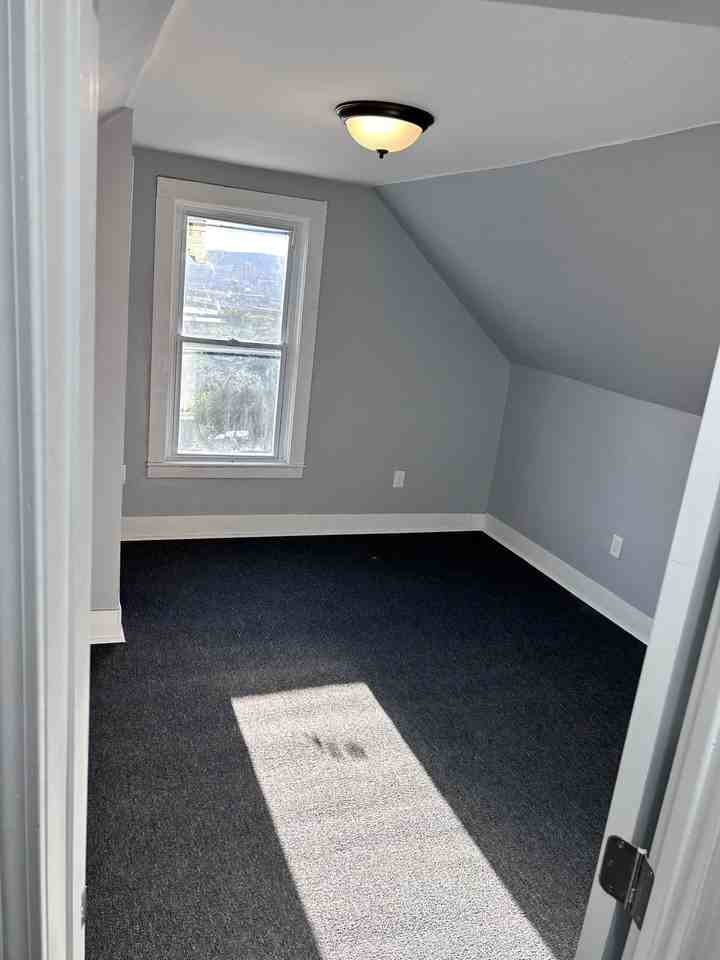 54 Wall St #2 - Photo 5 of 8