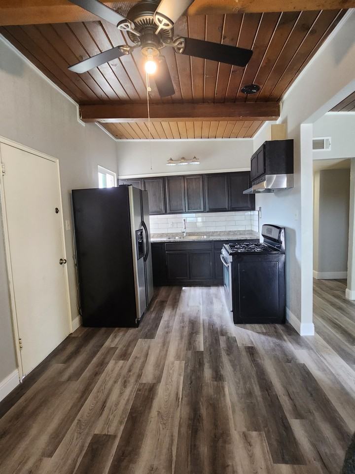 311 W 3rd St #NA - Photo 2 of 10