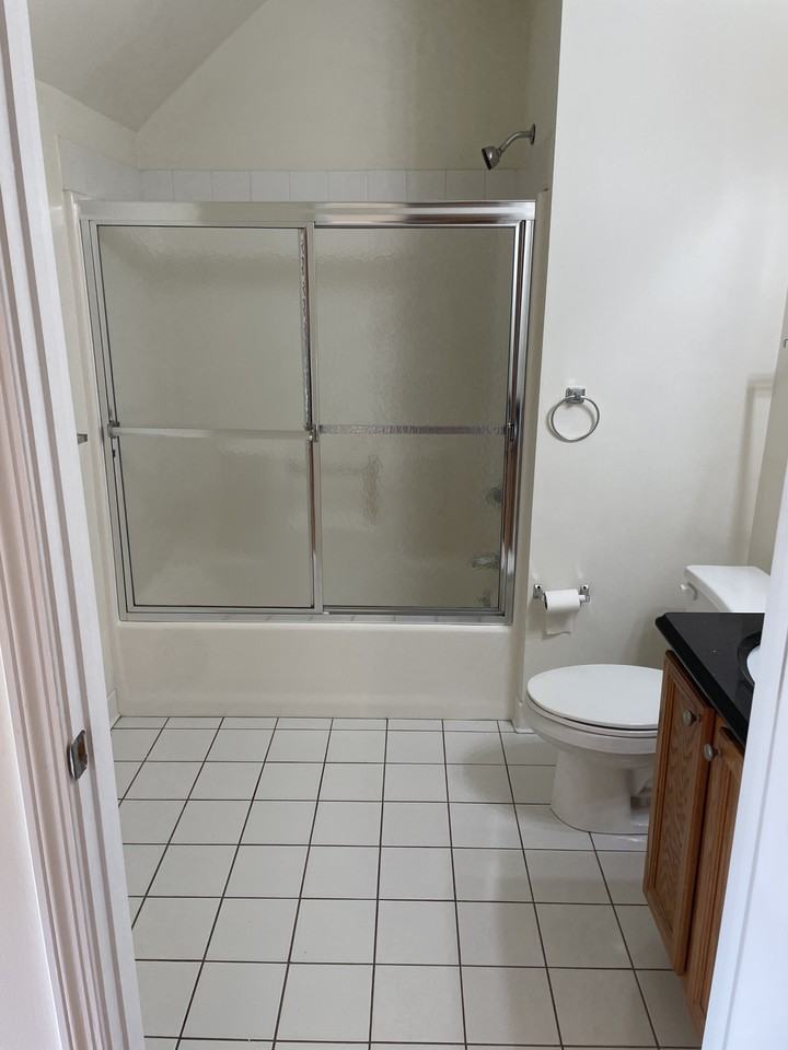 15 Washington St #4 - Photo 7 of 9