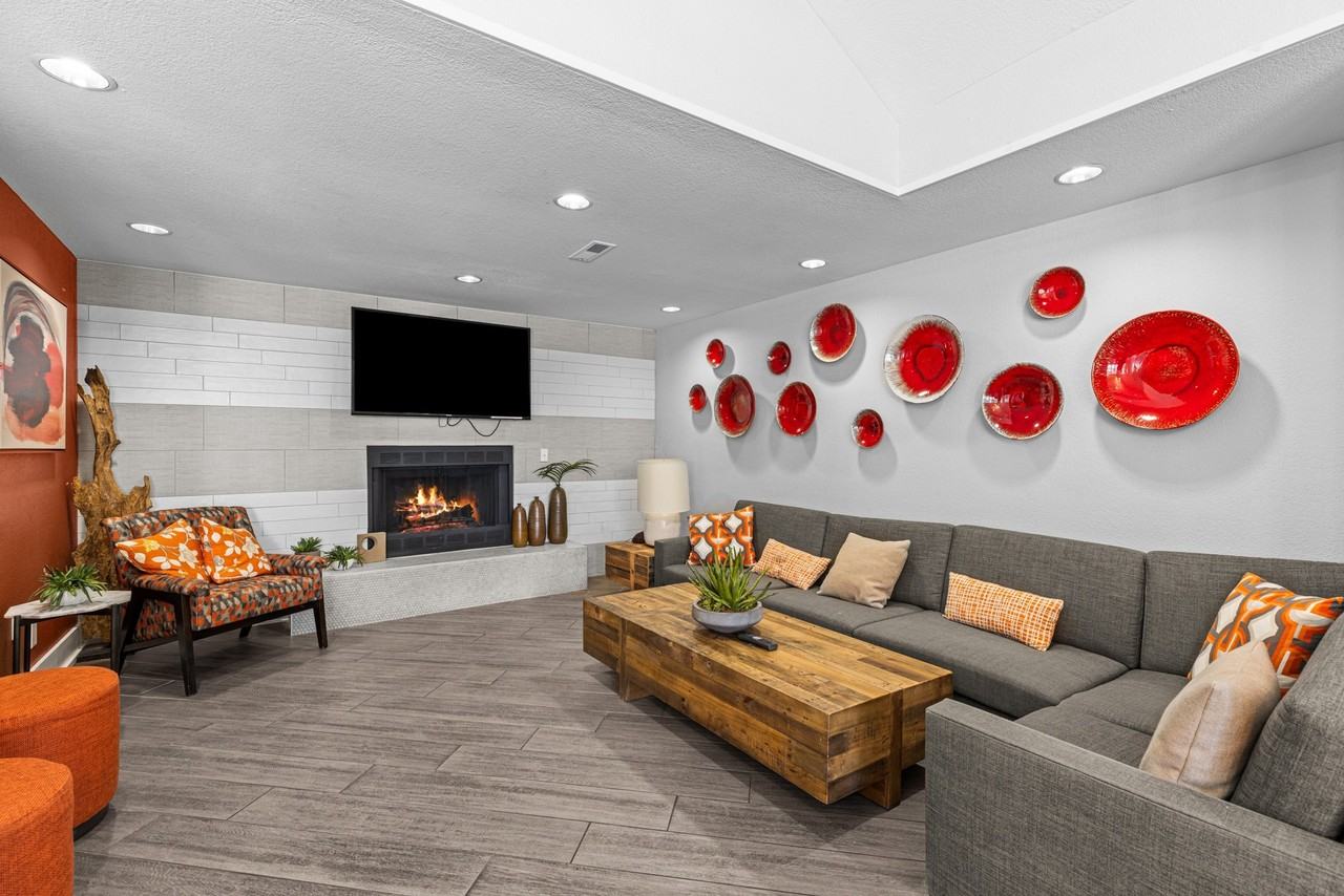 Nickel Creek - Photo 3 of 28