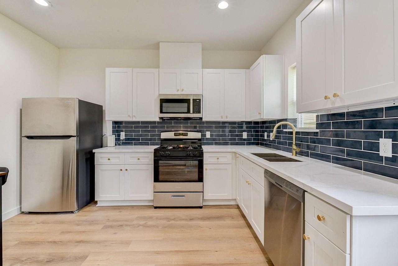 Little St - Photo 6 of 16