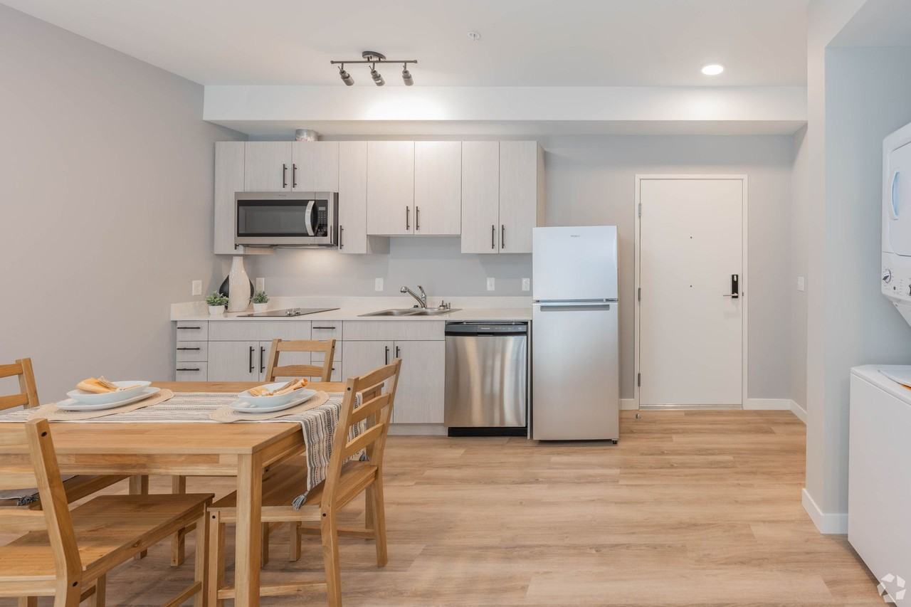 Brand new Luxury Auburn Apartment Homes Available Now! - Photo 6 of 50