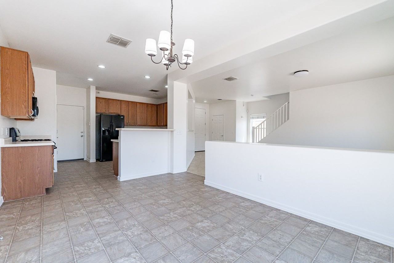 1083 W Calle Vista De Suenos - Photo 6 of 48