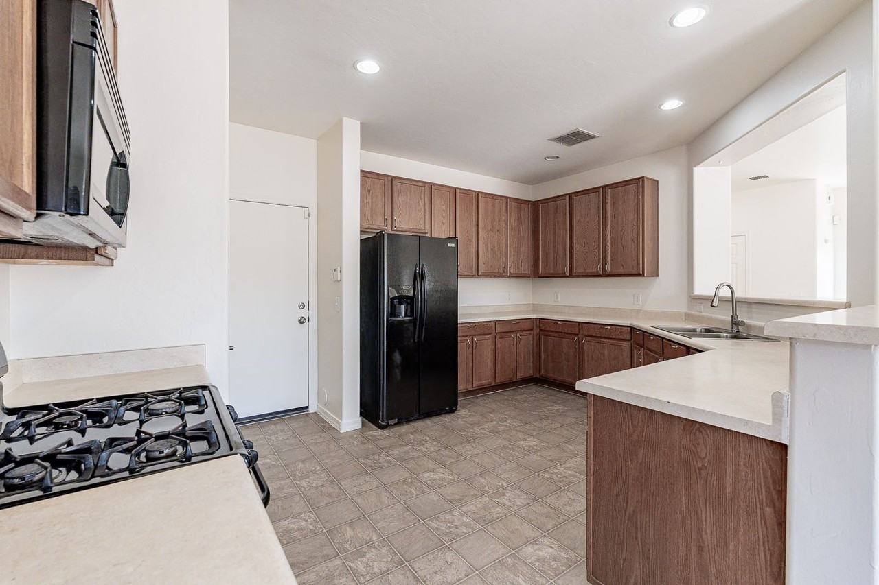 1083 W Calle Vista De Suenos - Photo 7 of 48