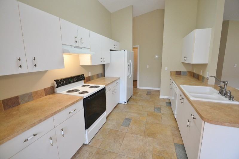 6406 Whit Ct - Photo 3 of 12