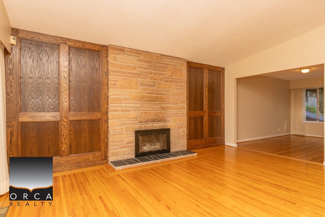 2242 Hyannis Dr - Photo 2 of 50