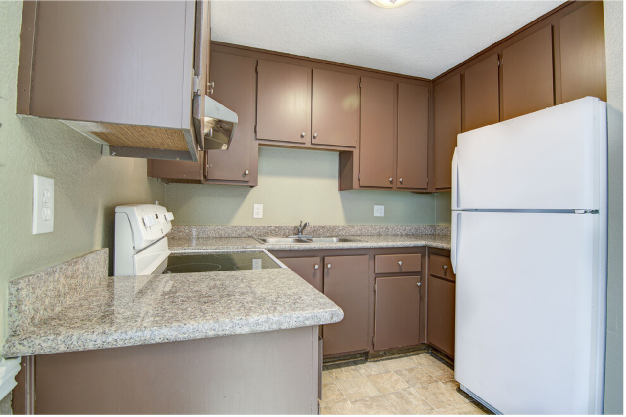 Wind Creek Apartments - Photo 2 of 24