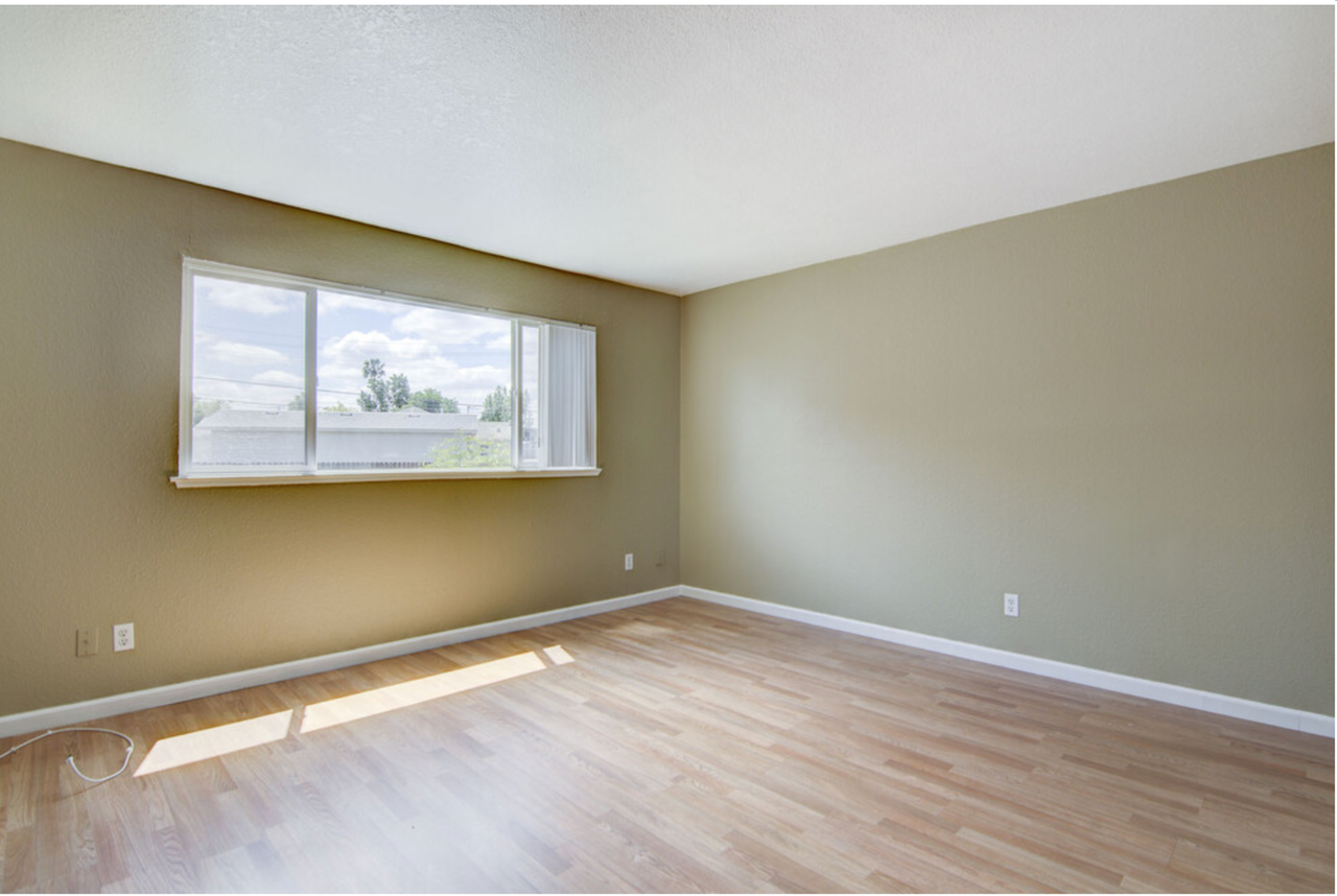 Wind Creek Apartments - Photo 4 of 24