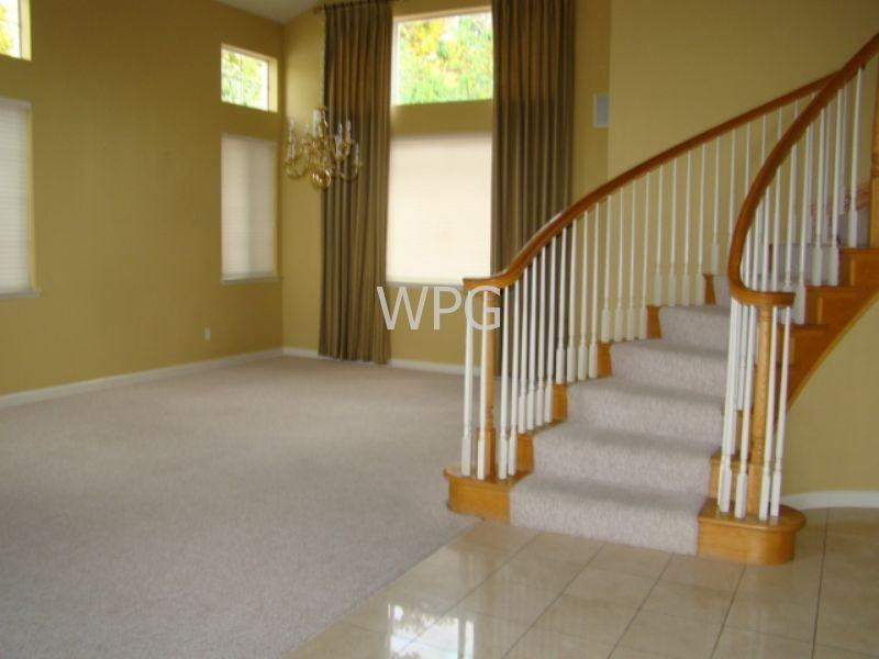 3350 Falls Creek Dr - Photo 2 of 12